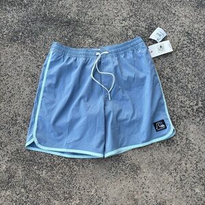 Quiksilver Scallop Hybrid Volley Shorts 17” Blue Shadow New With Tags Mens Small